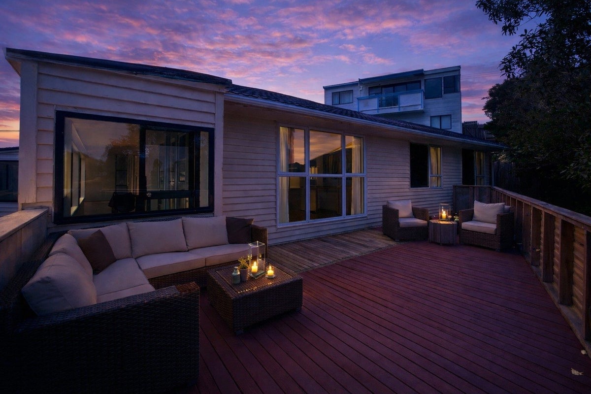 6 Patiki Place, Titahi Bay, Porirua - Carousel 1
