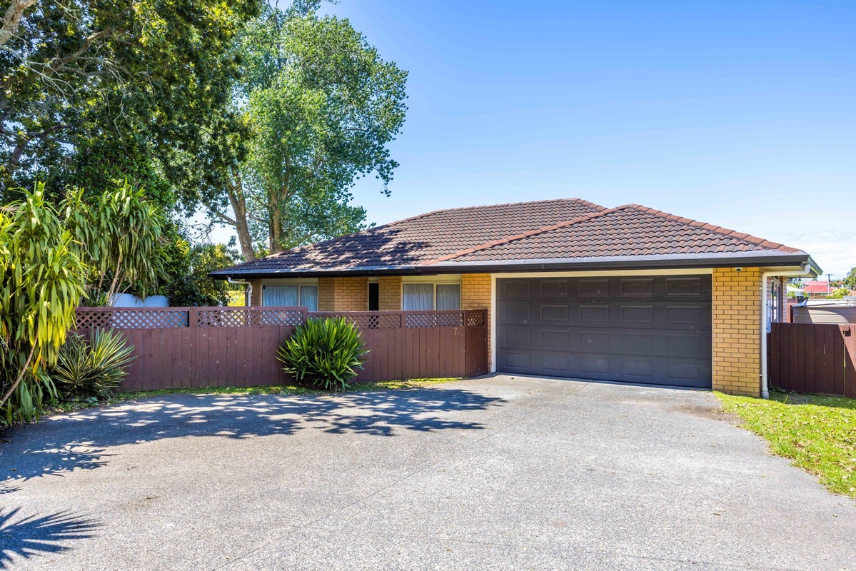 7B Barberry Lane, Te Atatu Peninsula, Auckland - Carousel 28