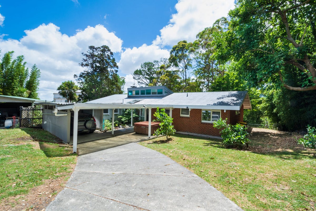 115 Mcentee Road, Waitakere, Auckland - Carousel 2