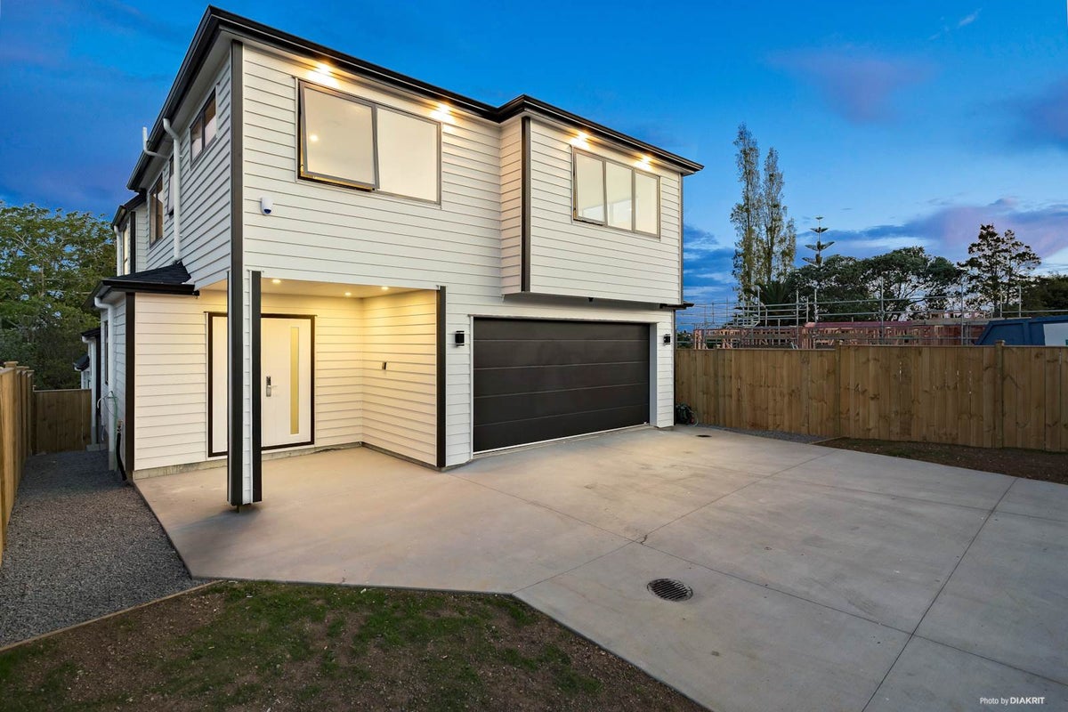 4 Jaedee CT, Howick , Auckland - Carousel 1