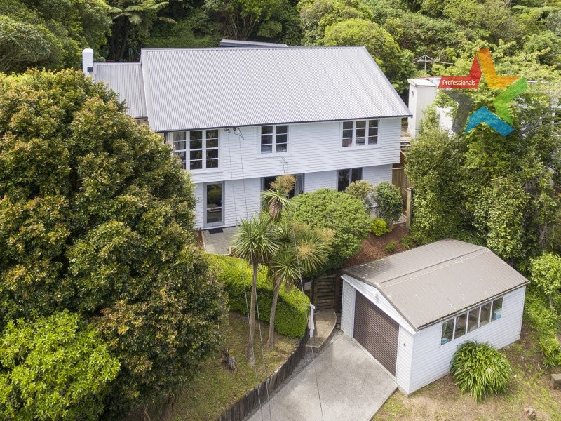 67 Sunshine Avenue, Karori, Wellington - Carousel 2