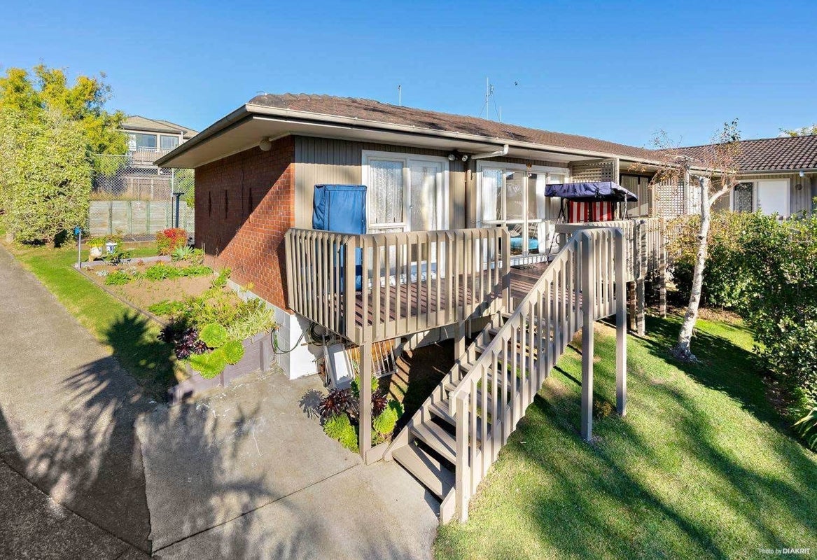 1/35 Patons Road, Howick, Auckland - Carousel 2