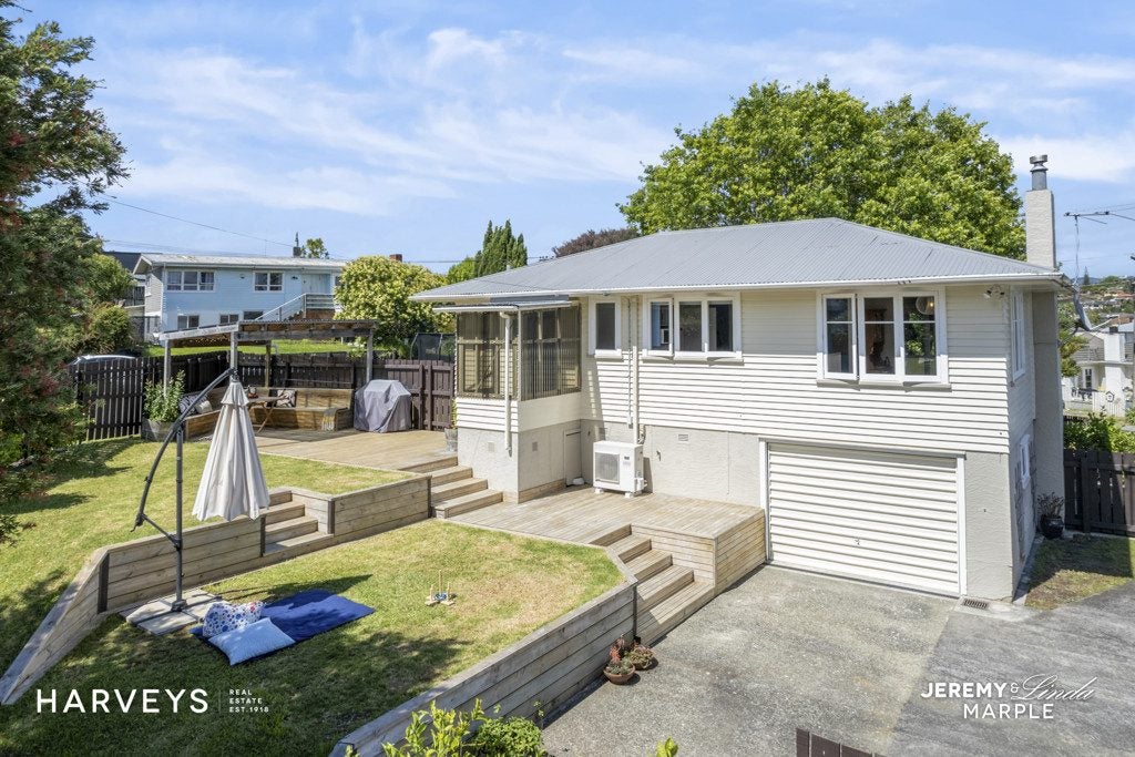 120 Vodanovich Road, Te Atatu South, Auckland - Carousel 1