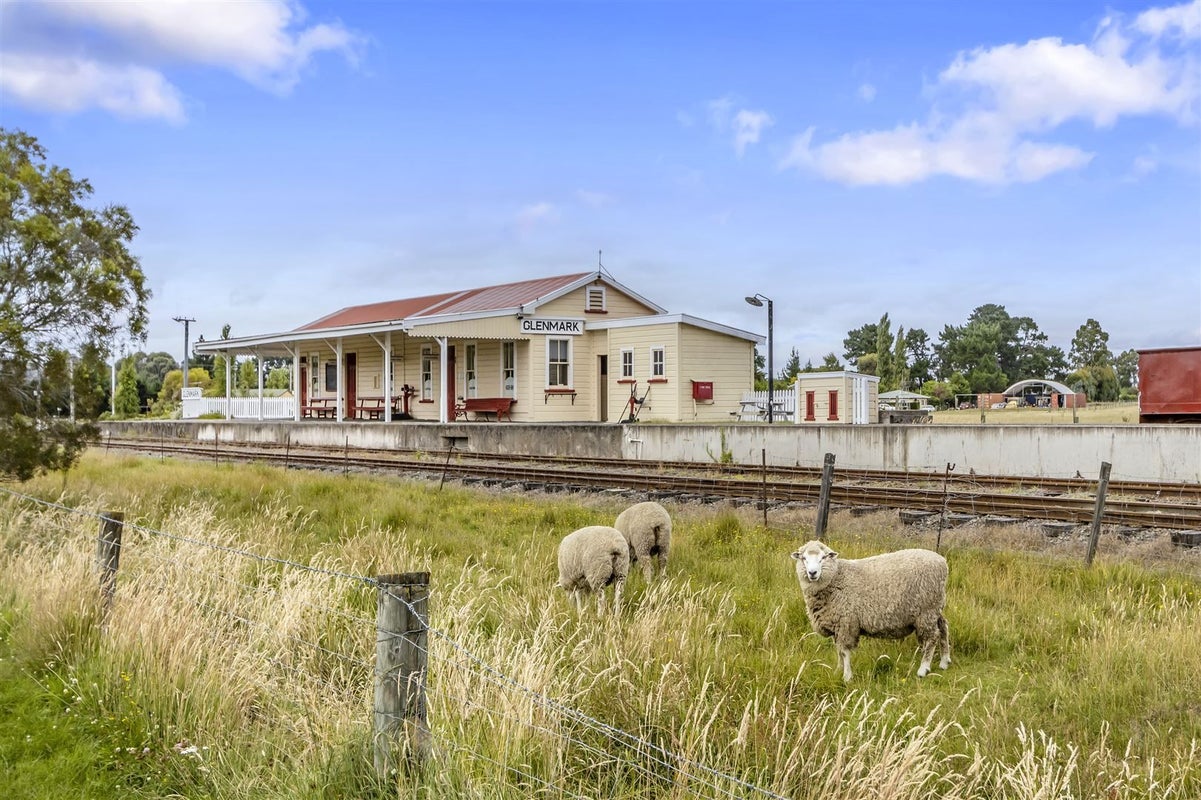 21 Mackenzies Road, Waipara, Amberley - Carousel 14