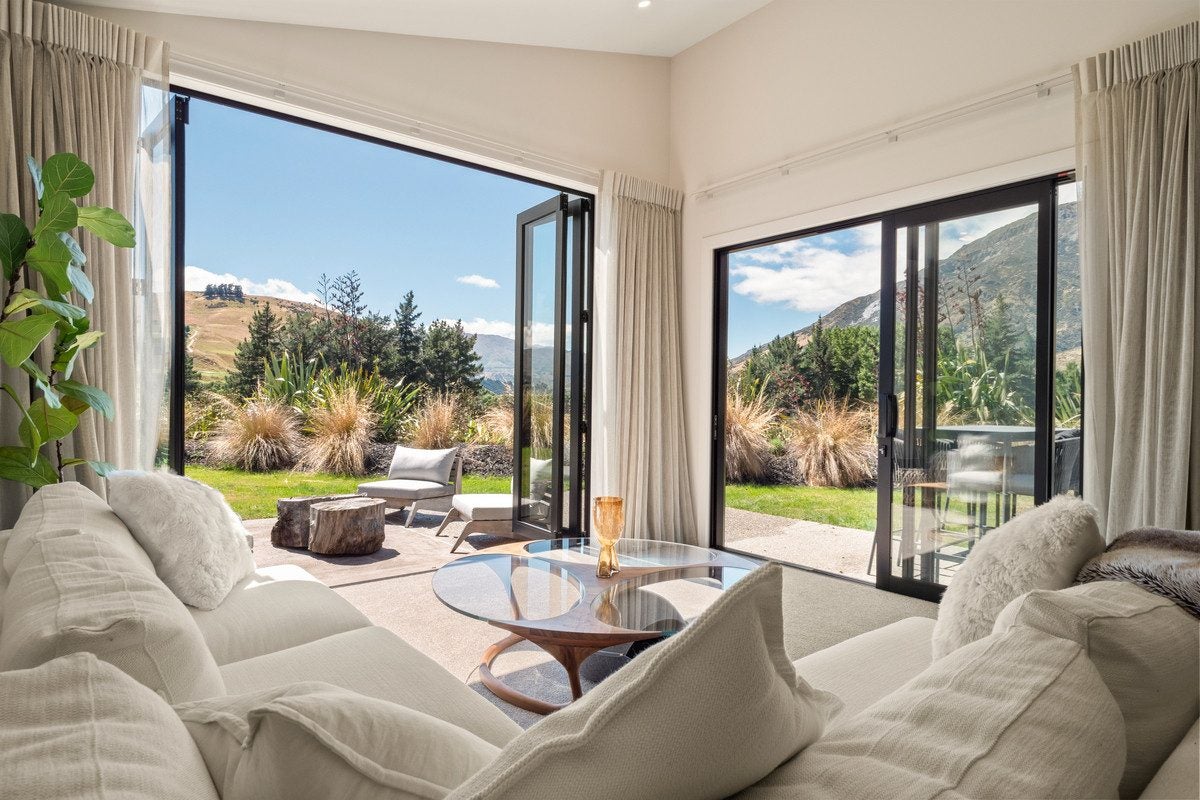 23 Alps View Place, Lake Hayes, Queenstown - Carousel 1