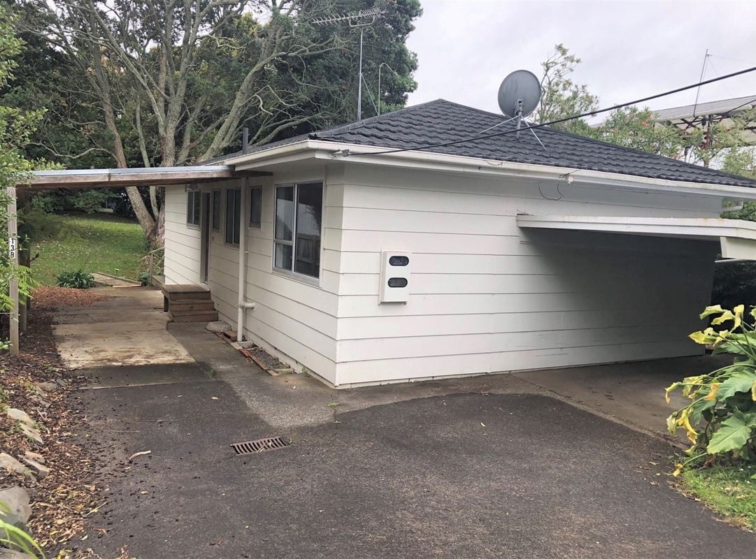 13B Eaton Road, Hillsborough, Auckland - Carousel 1