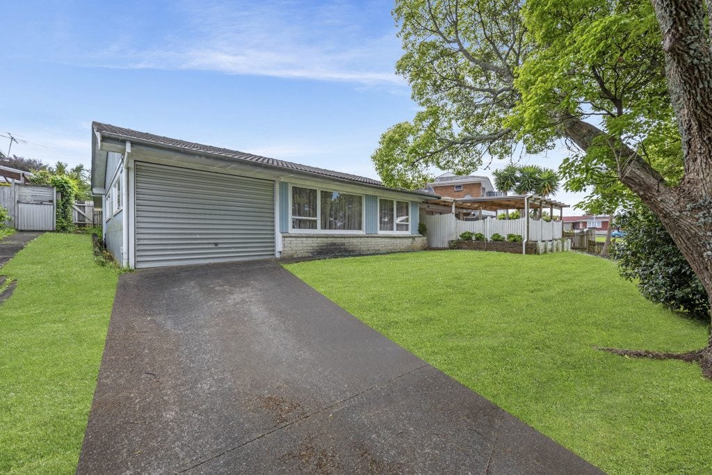 3 Harford Place, Pakuranga Heights, Auckland - Carousel 1