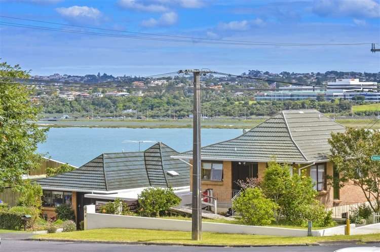 1/11 Walter Street, Hauraki, Auckland - Carousel 2