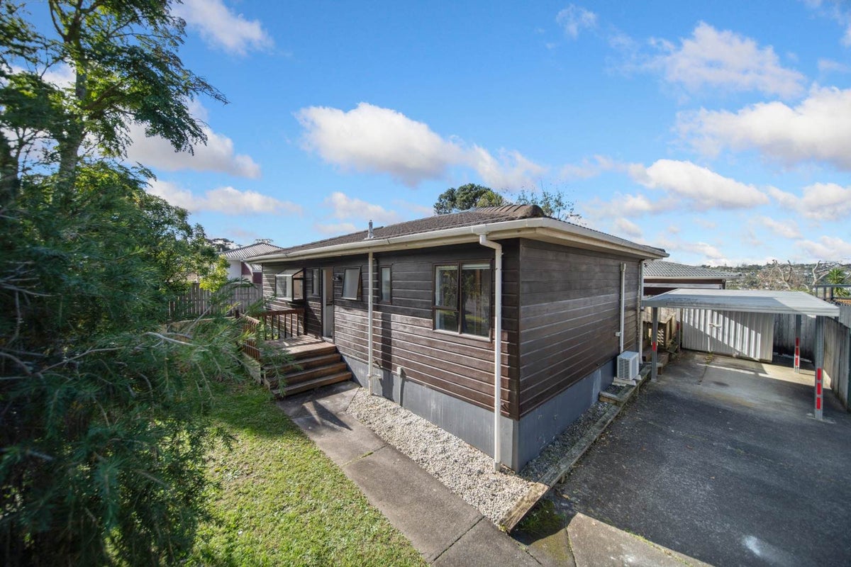 1/14 Heathglen Place, Bayview, Auckland - Carousel 1