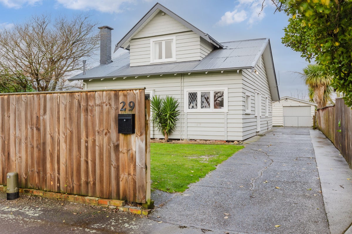 29 Marne Street, Hokowhitu, Palmerston North - Carousel 1