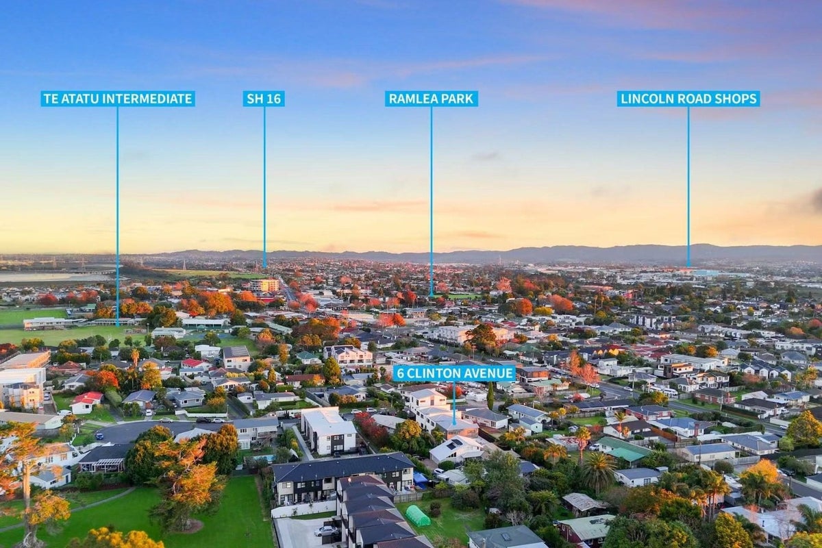 6 Clinton Avenue, Te Atatu Peninsula, Auckland - Carousel 20