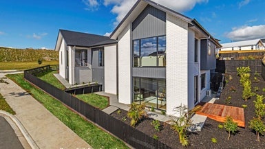 14 Pekanga Road, Orewa, Orewa - Carousel 1