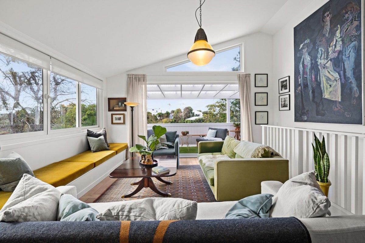 6 Finnis Lane, Hospital Hill, Napier - Carousel 2
