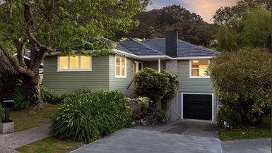 2 Cleary Street, Waterloo, Lower Hutt - Carousel 1