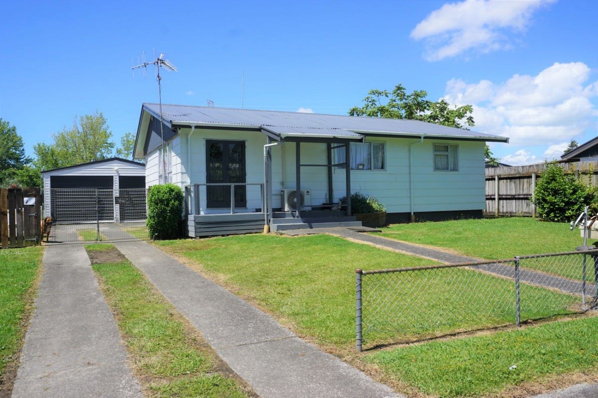 4 O'Leary Place, Huntly - Carousel 1