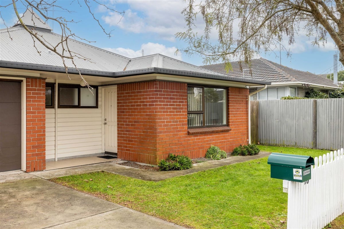 18 Lothian Street, Ilam, Christchurch - Carousel 13