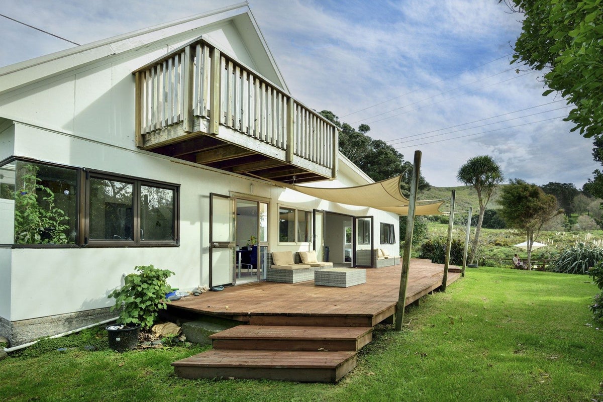345B Mahia East Coast Road, Nuhaka - Carousel 1