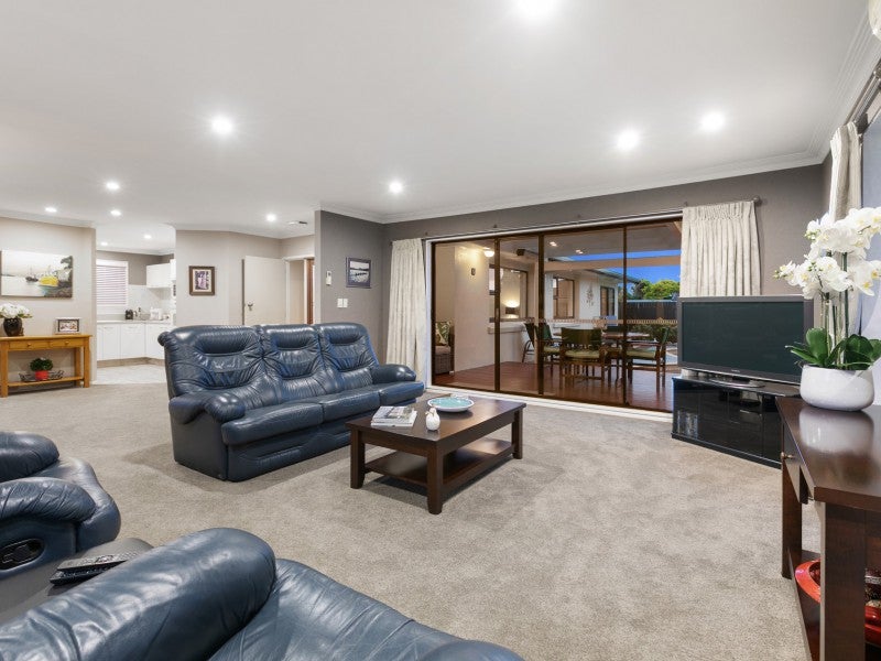 13 Hinewa Road, Otumoetai, Tauranga - Carousel 2