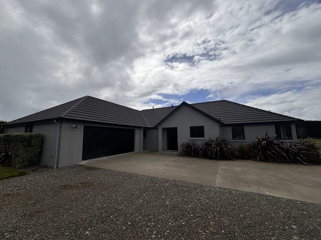 795 North Road, Lorneville, Invercargill - Carousel 1