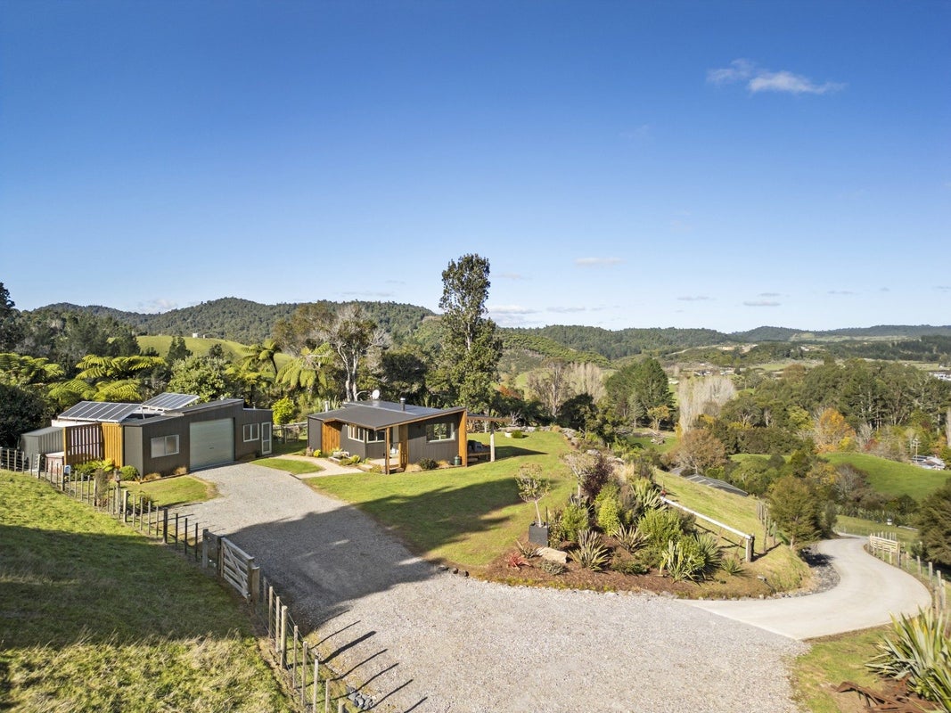 1411A Upper Ohauiti Road, Ohauiti, Tauranga - Carousel 1