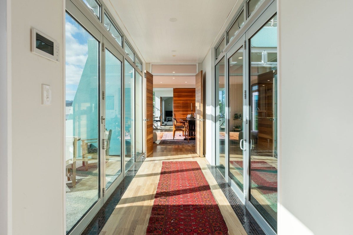 365 Karaka Bay Road, Karaka Bays, Wellington - Carousel 2