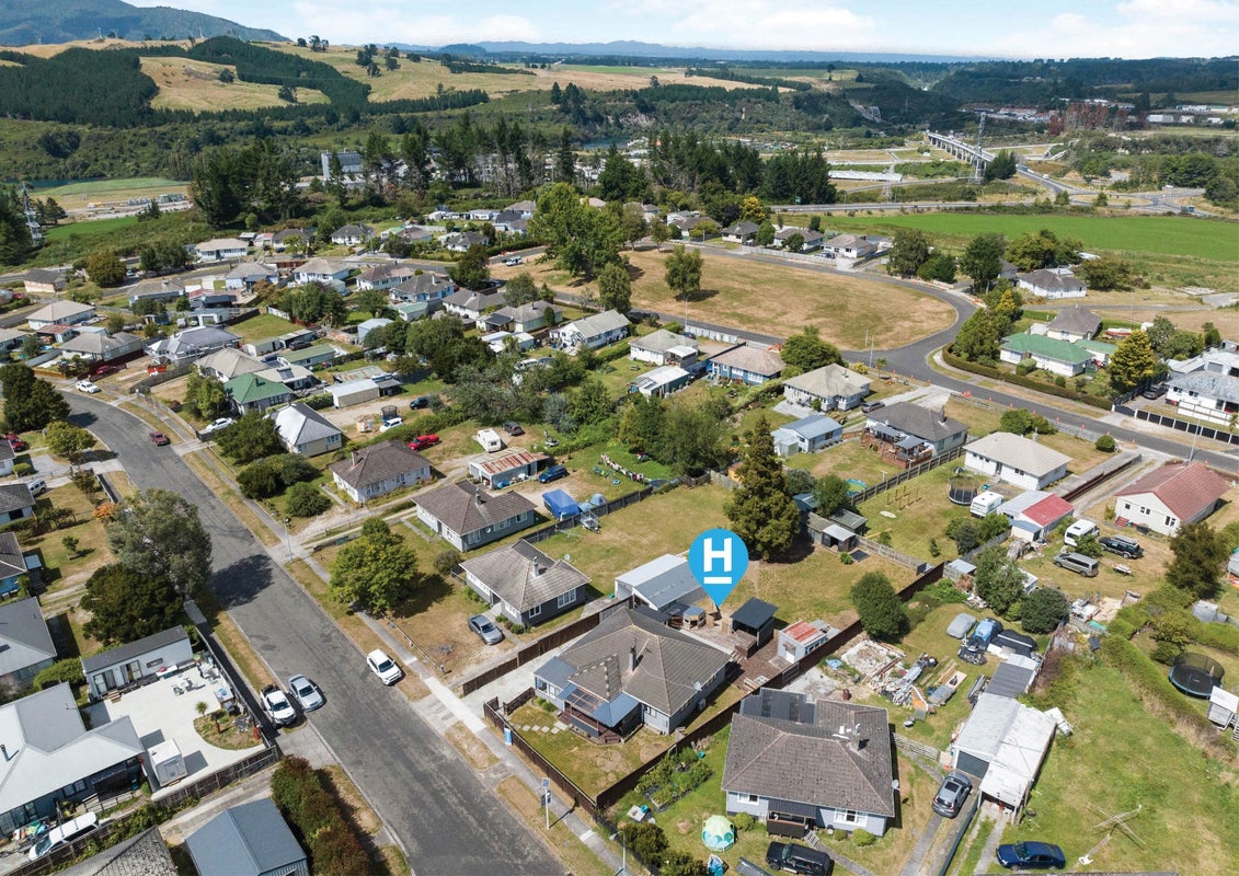 9 Kauri Drive, Wairakei, Taupo - Carousel 2