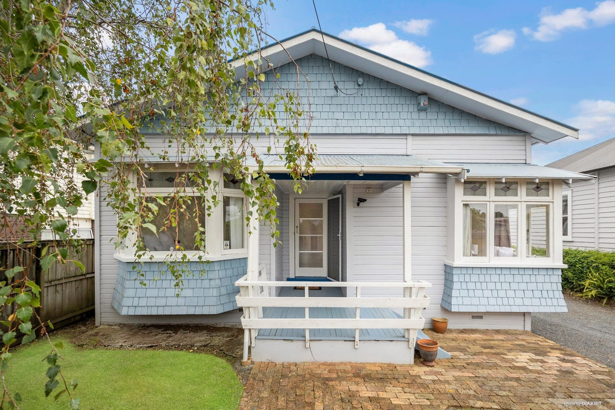 41 Pine Street, Mount Eden, Auckland - Carousel 1