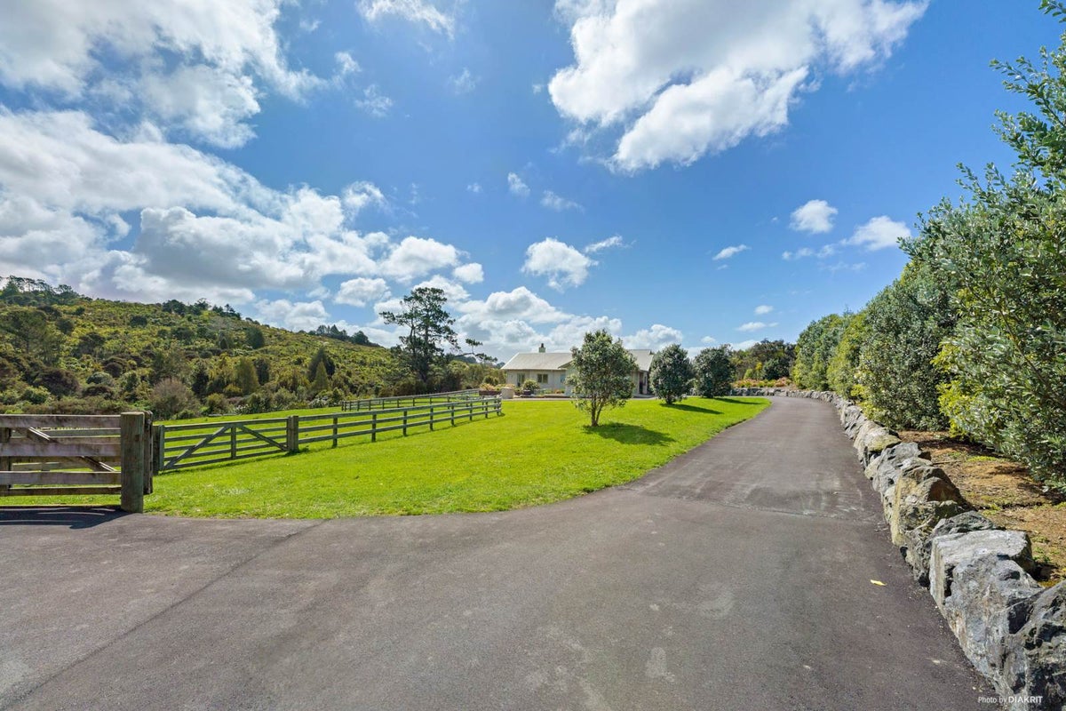 41 Griggs Road, Howick - Carousel 2