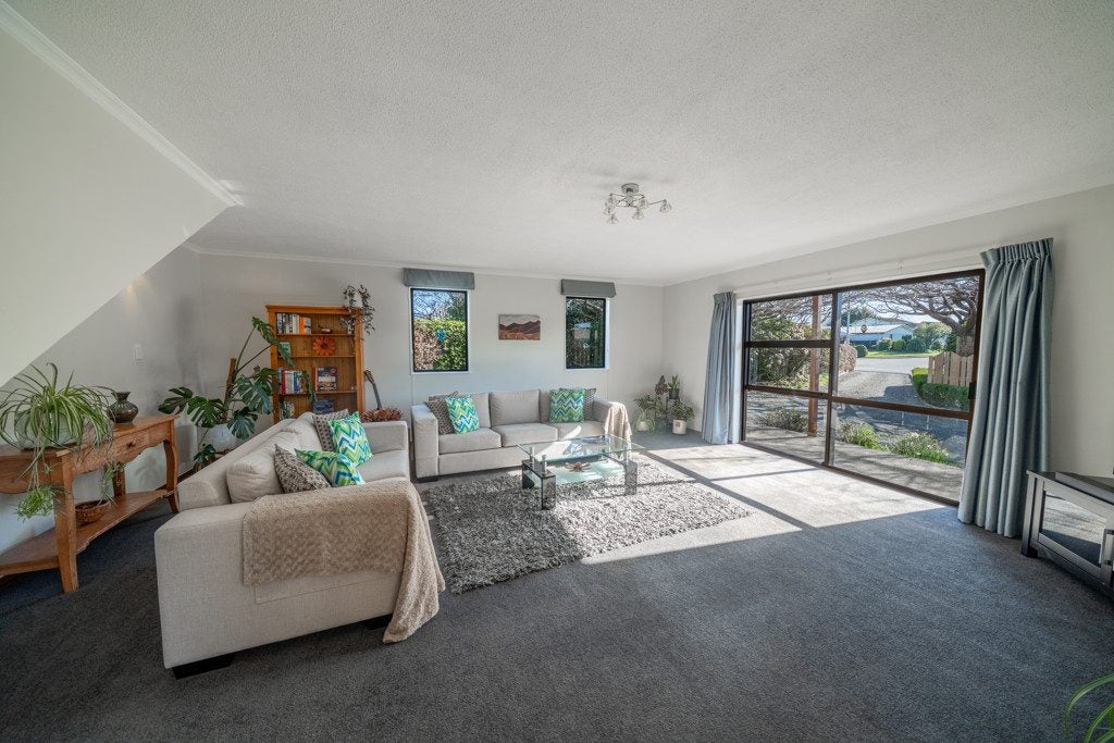 23 Vogel Court, Waikiwi, Invercargill - Carousel 1