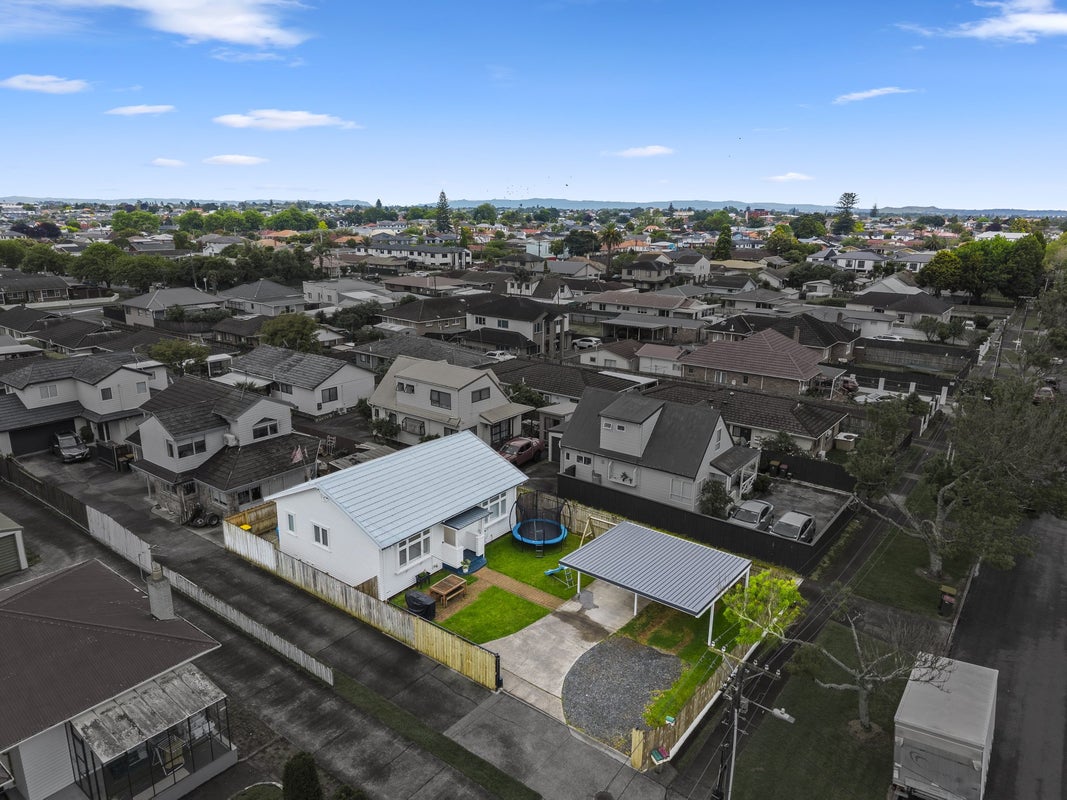 1/31 Avis Avenue, Papatoetoe, Auckland - Carousel 2