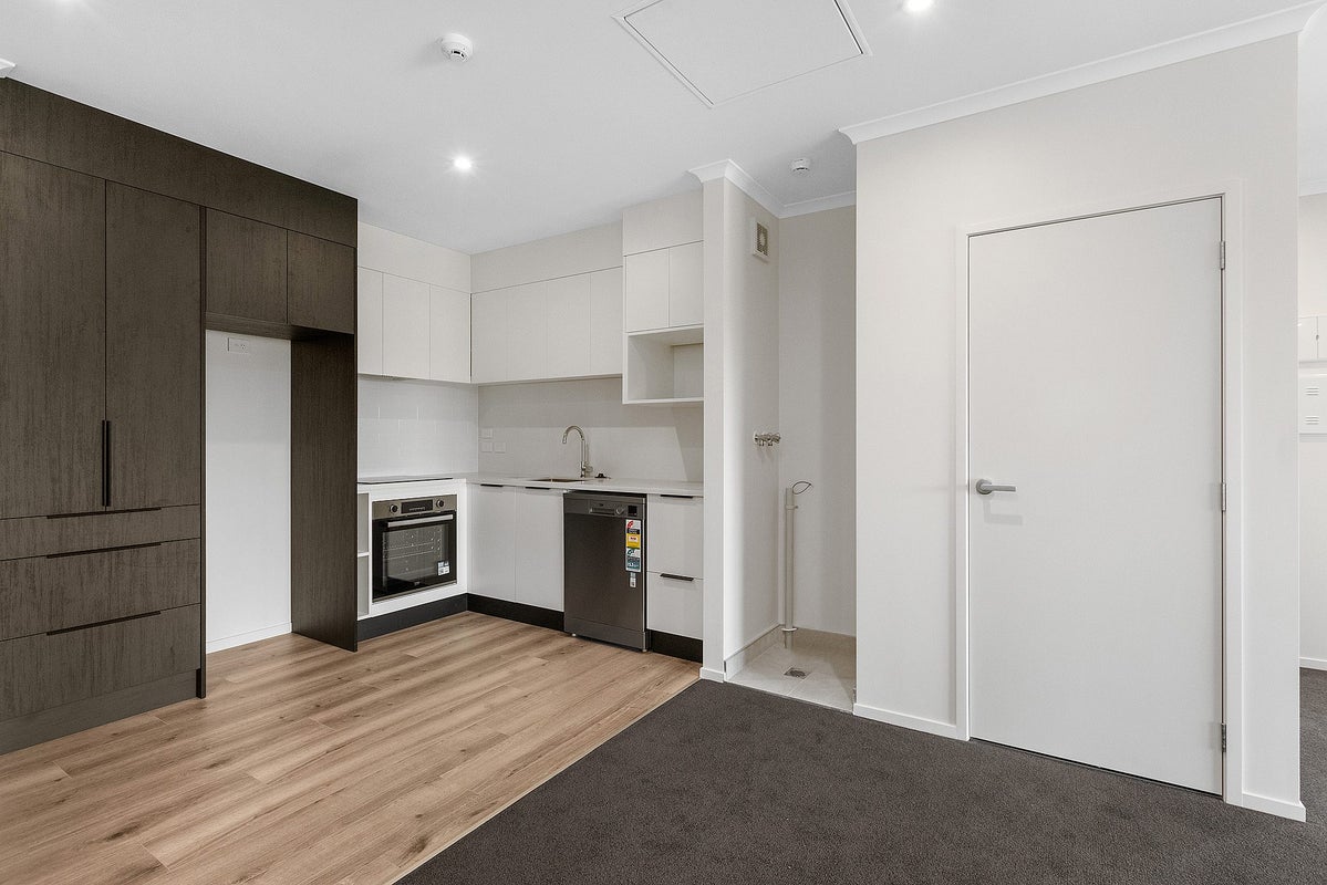 102/89 Aurora Terrace, Hillcrest, Hamilton - Carousel 2