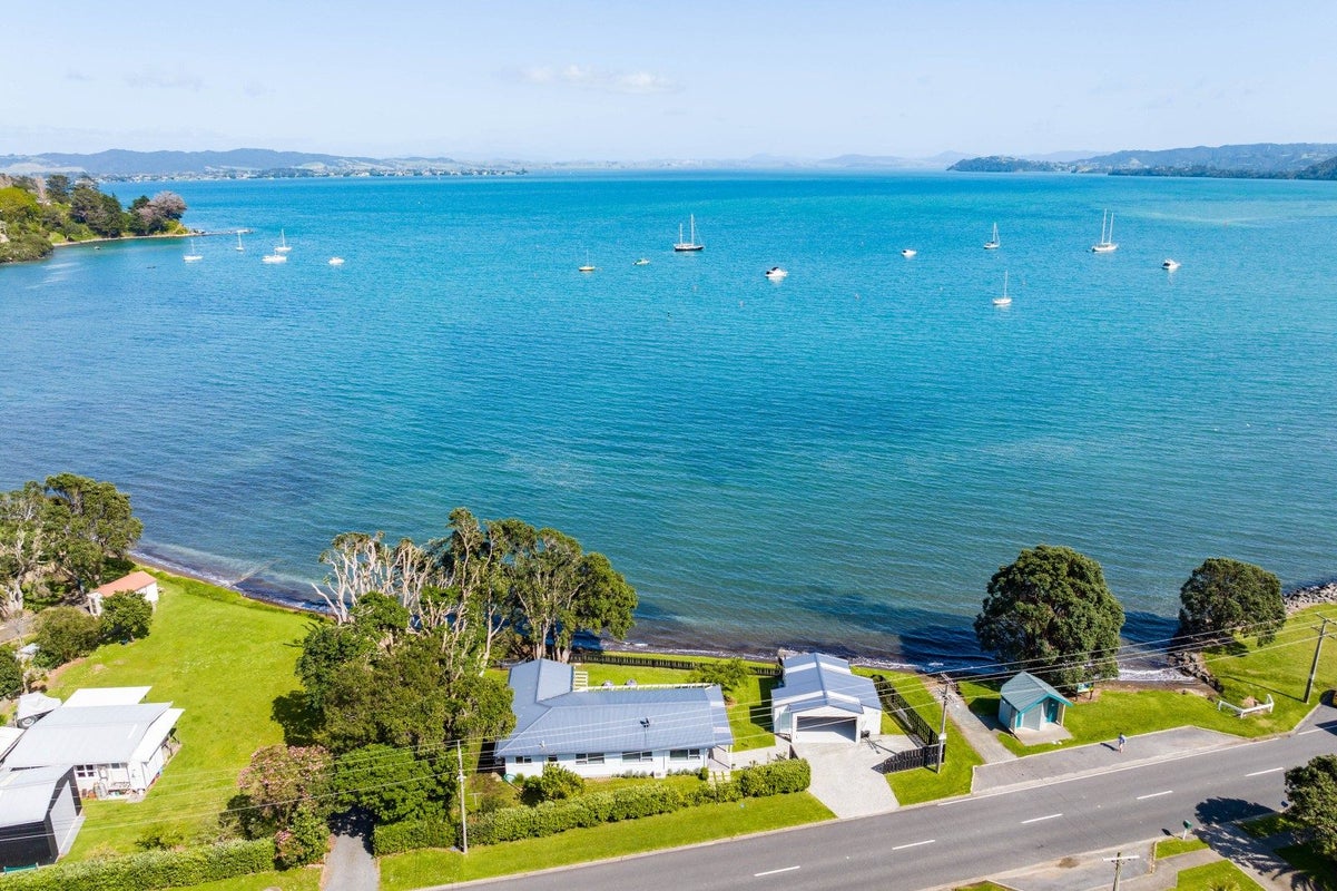 2050 Whangarei Heads Road, Whangarei - Carousel 2