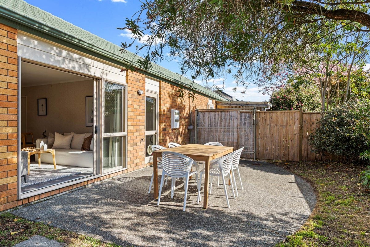20 Kilmarnock Avenue, Ranui, Auckland - Carousel 2
