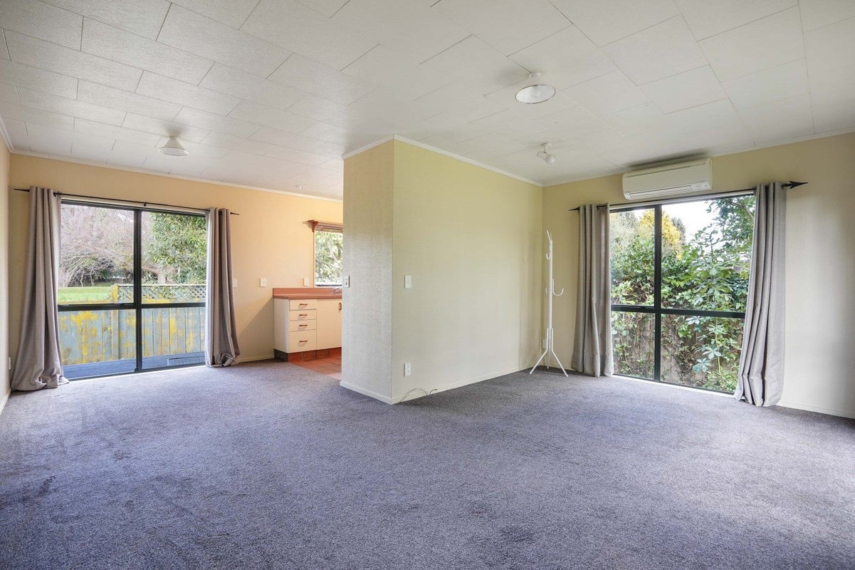 9 Emmerdale Mews, Highbury, Palmerston North - Carousel 2
