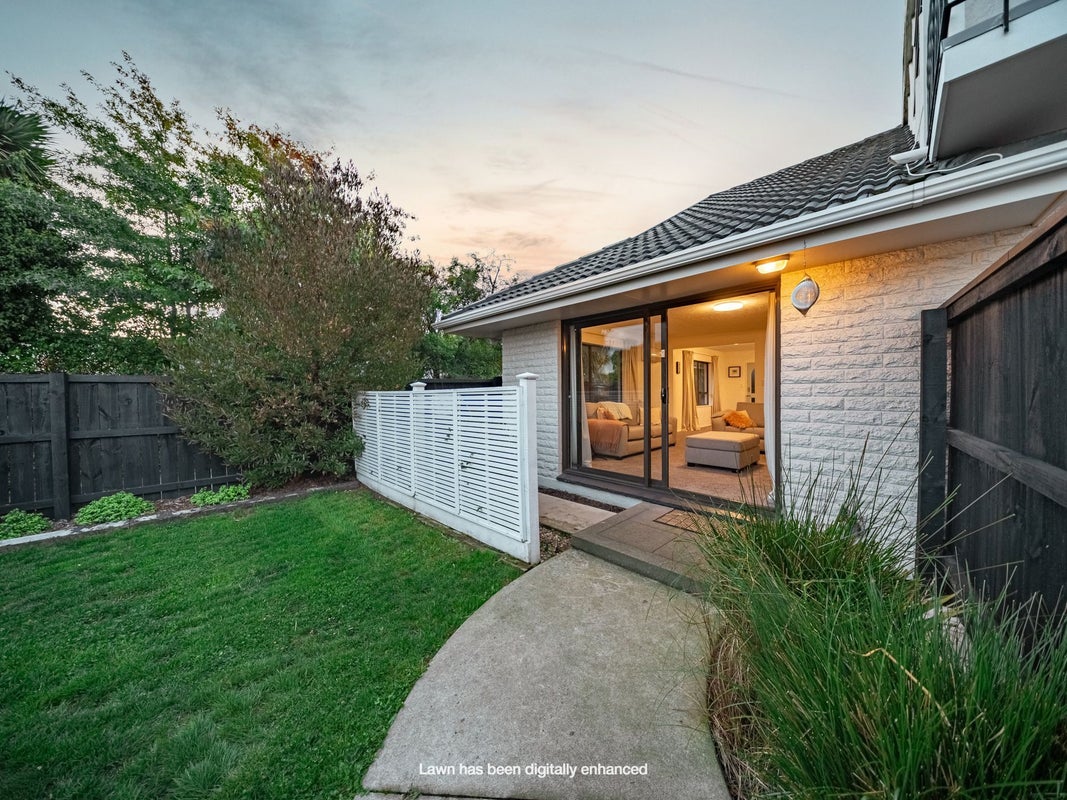 2/35 New Brighton Road, Shirley, Christchurch - Carousel 1
