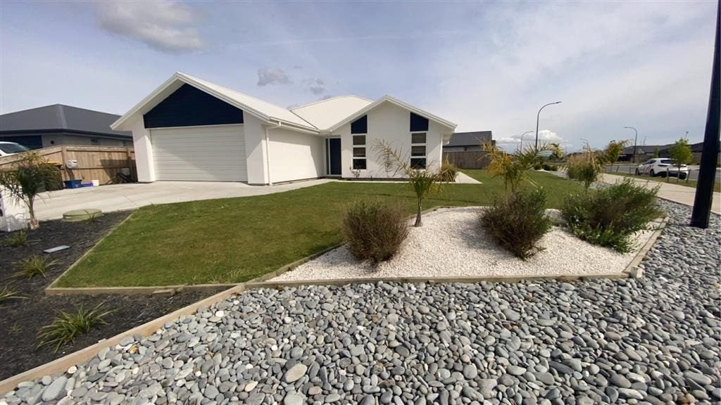 38 Summersfield Boulevard, Appleby, Richmond - Carousel 1