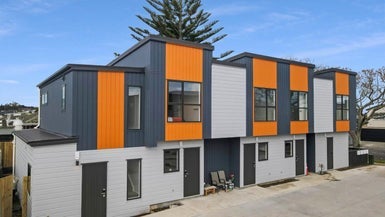 39 Martin Road, Manurewa, Auckland - Carousel 1