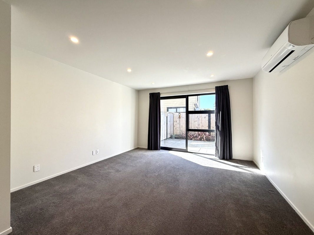 11/35 Rata Street, Naenae, Lower Hutt - Carousel 1
