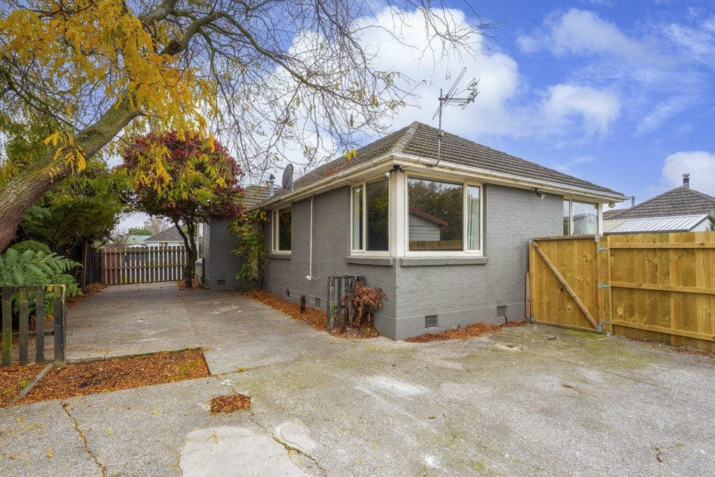 183 Langdons Road, Northcote, Christchurch - Carousel 1
