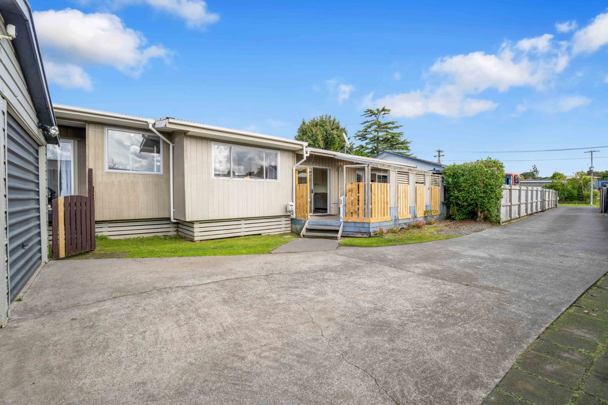 2/56 Greenhaven Avenue, Papakura, Auckland - Carousel 2