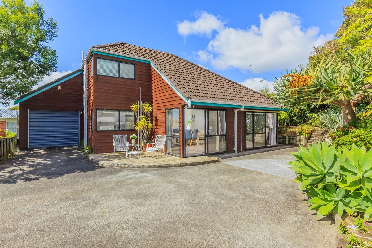 1B LIVINGSTONE RD, Milford, Auckland - Carousel 1