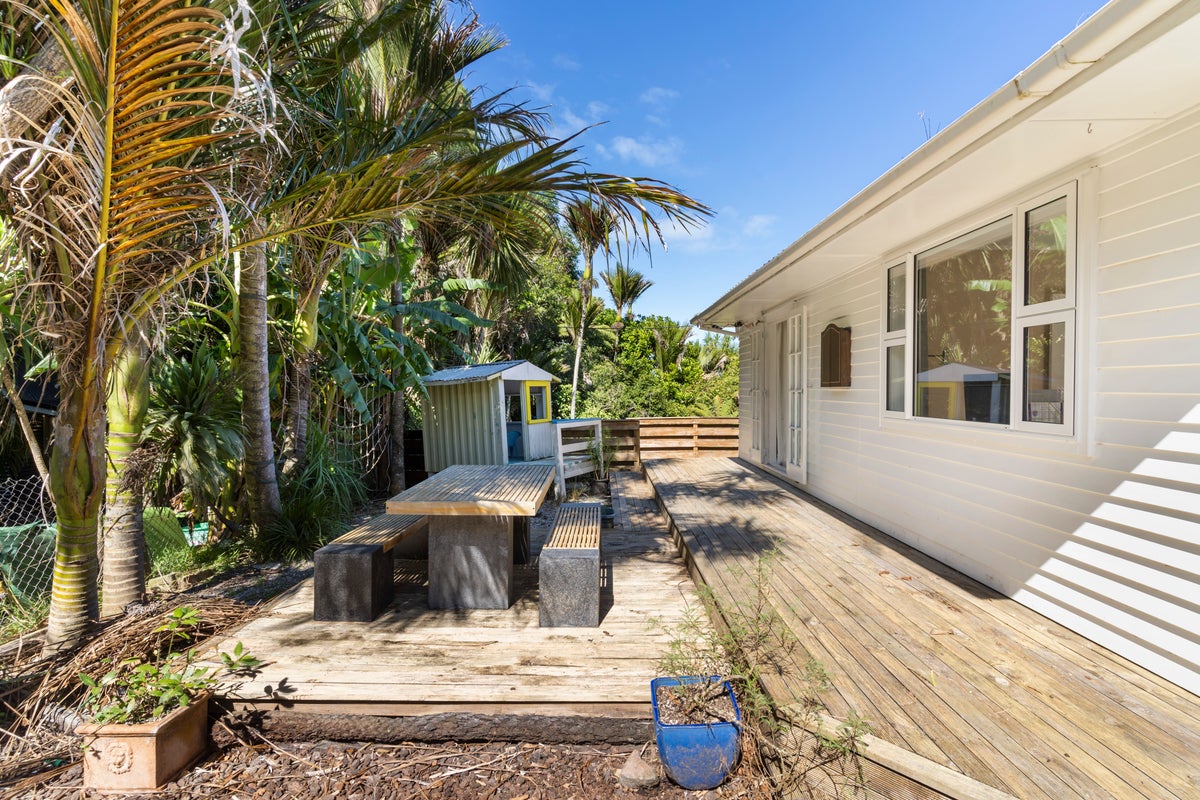 40 Waima Crescent, Titirangi, Auckland - Carousel 35