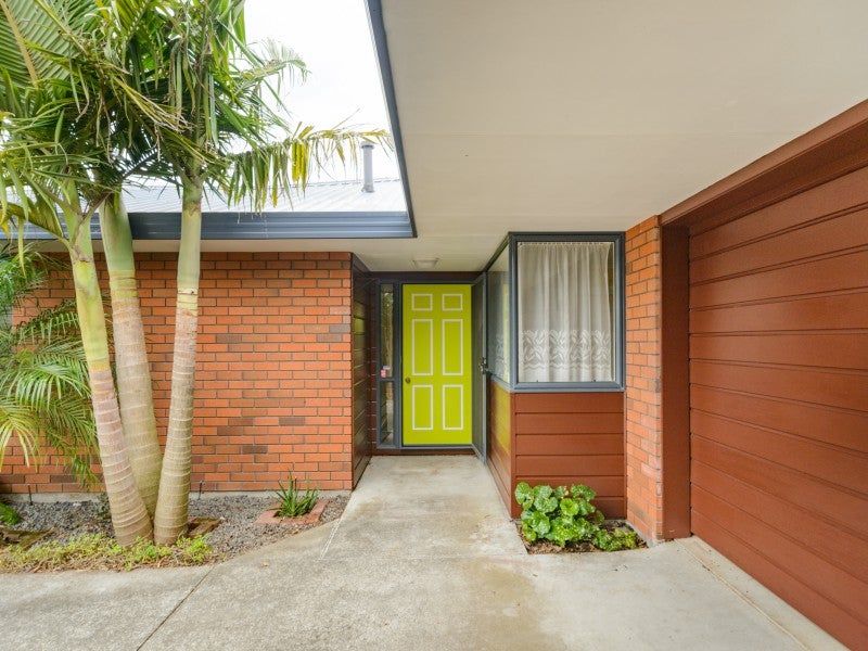 36 Beresford Street, Takaro, Palmerston North - Carousel 2