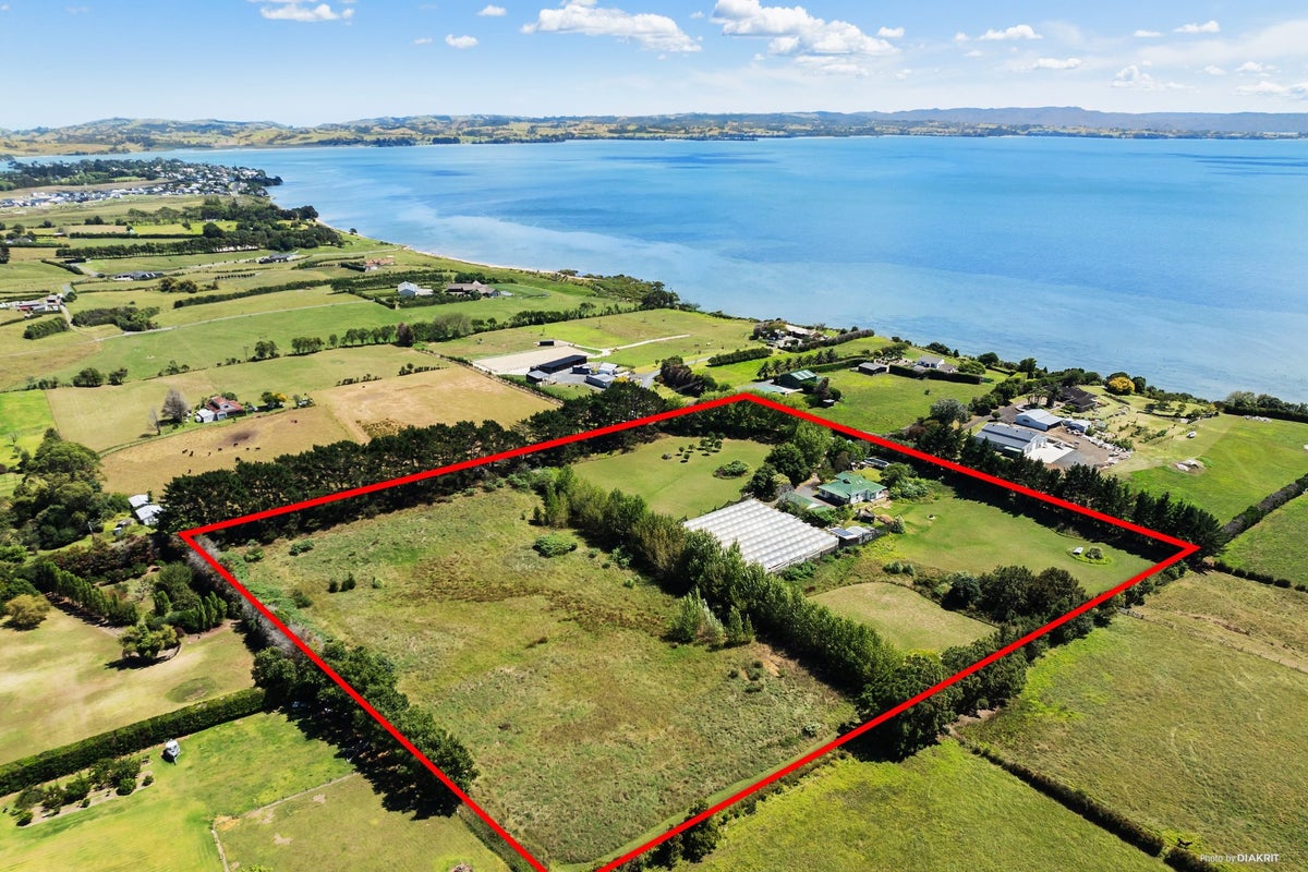 40 Farley Road, Pukekohe - Carousel 1