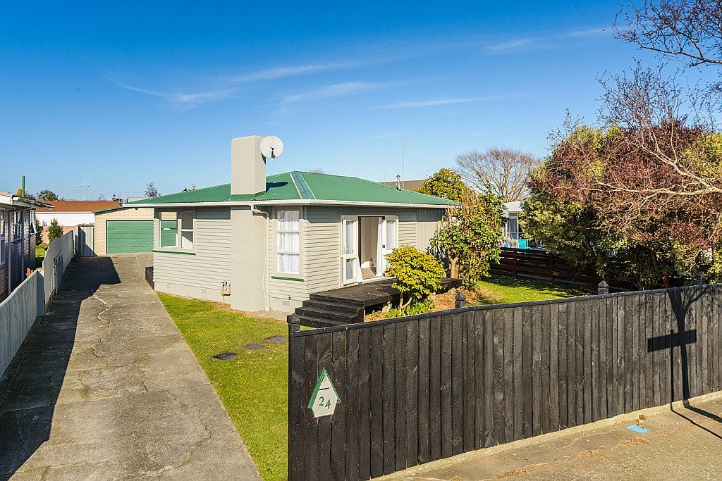 24 Holdsworth Avenue, Milson, Palmerston North - Carousel 1