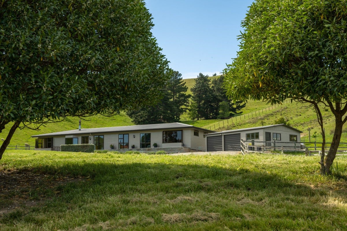 257 Taylor Pass Road, Taylor Pass, Blenheim - Carousel 2