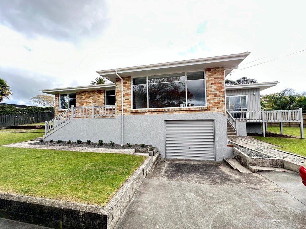 38 Eighteenth Avenue, Tauranga South, Tauranga - Carousel 1