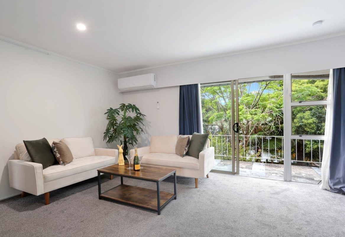10/126 Lynwood Road, New Lynn, Auckland - Carousel 2
