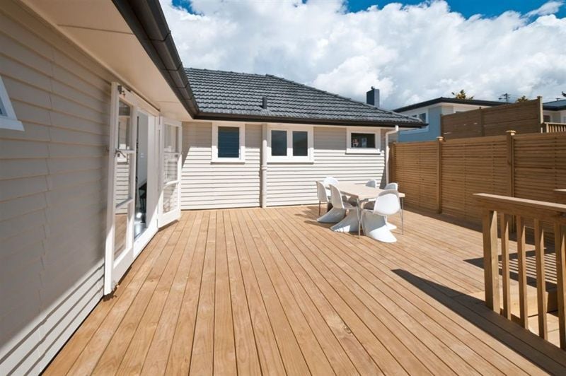 16 Hauraki Crescent, Pinehill, Auckland - Carousel 2