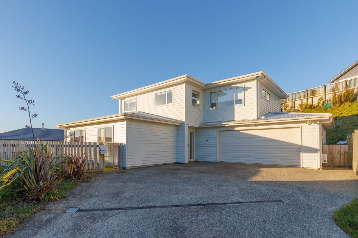 69 Grenada Drive, Grenada Village, Wellington - Carousel 1